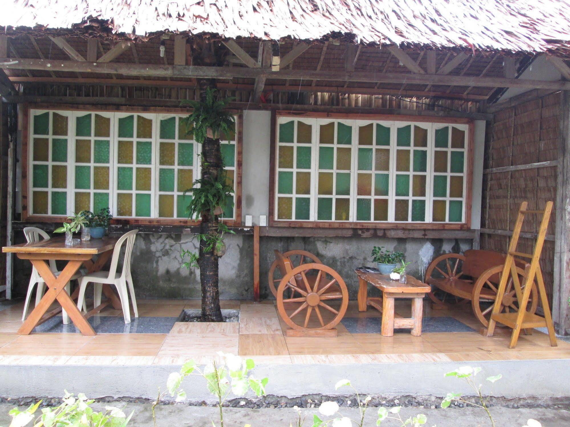 Reddoorz Plus @ Secret Garden Boracay Balabag Kültér fotó